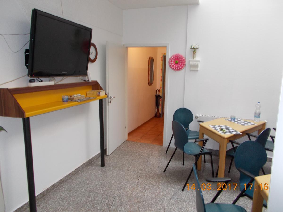 A&S Hostel بون المظهر الخارجي الصورة